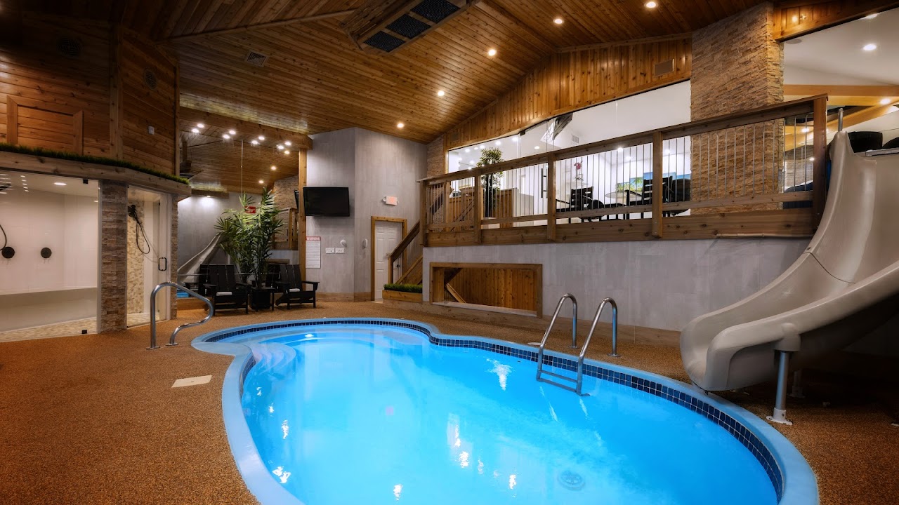 Sybaris Pool Suites Mequon