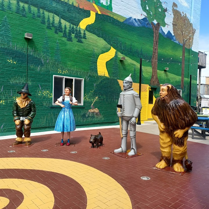Oz Plaza