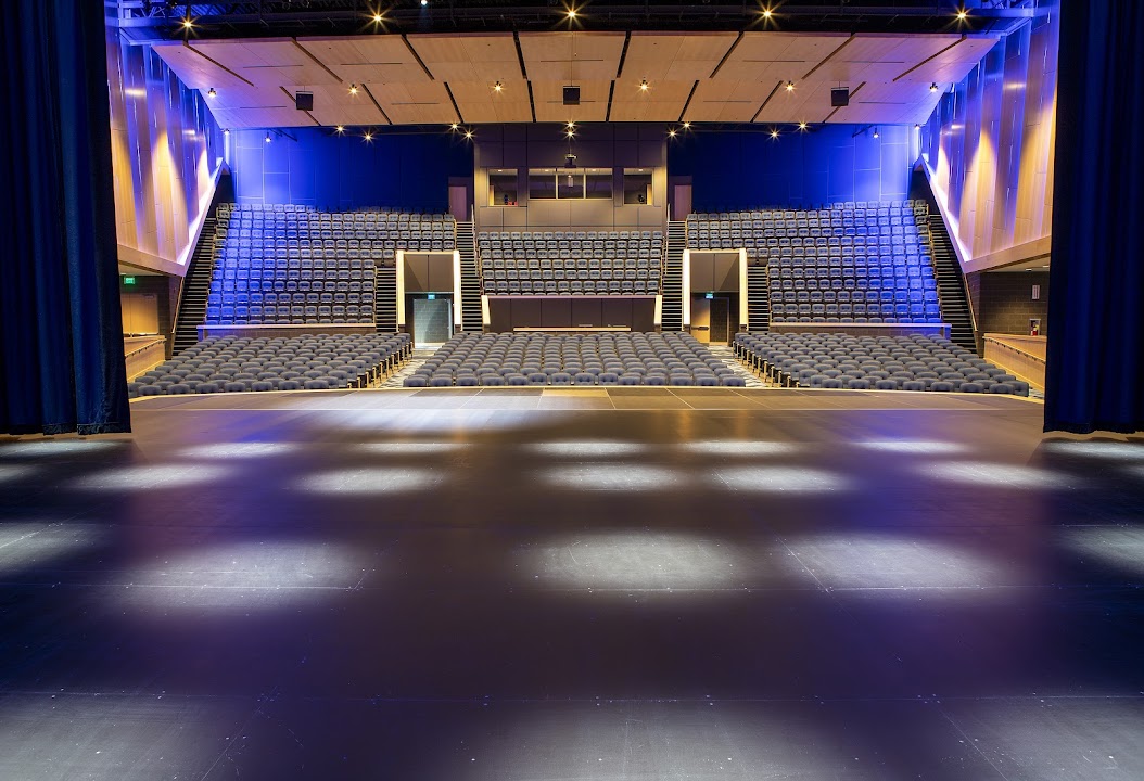 Oak Creek Performing Arts & Education Center