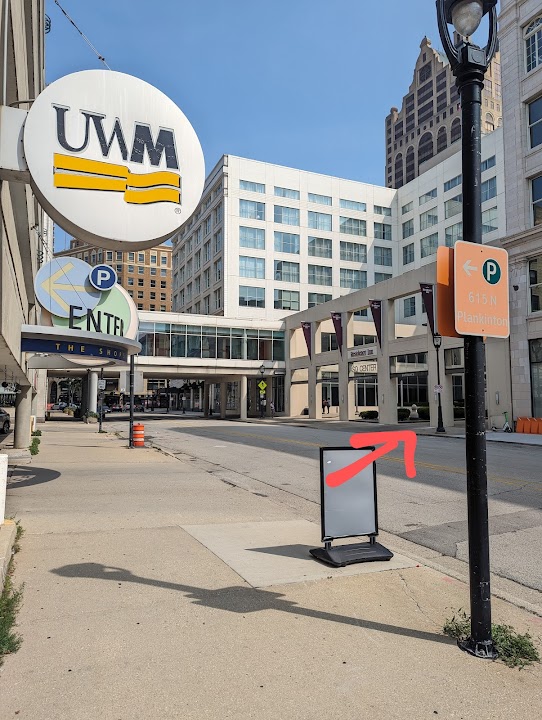 VISIT Milwaukee