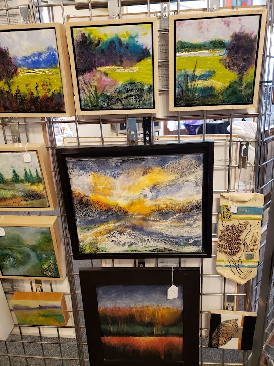 Almont Gallery