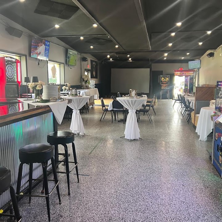 The Etcetera Bar and Grill