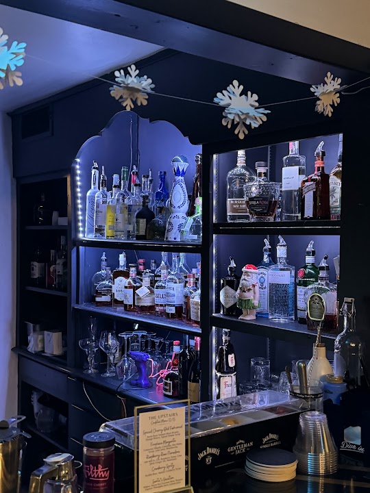 Upstairs Lounge at the Etcetera
