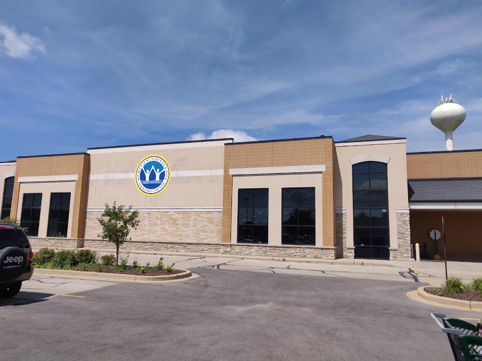 Lake Country Square