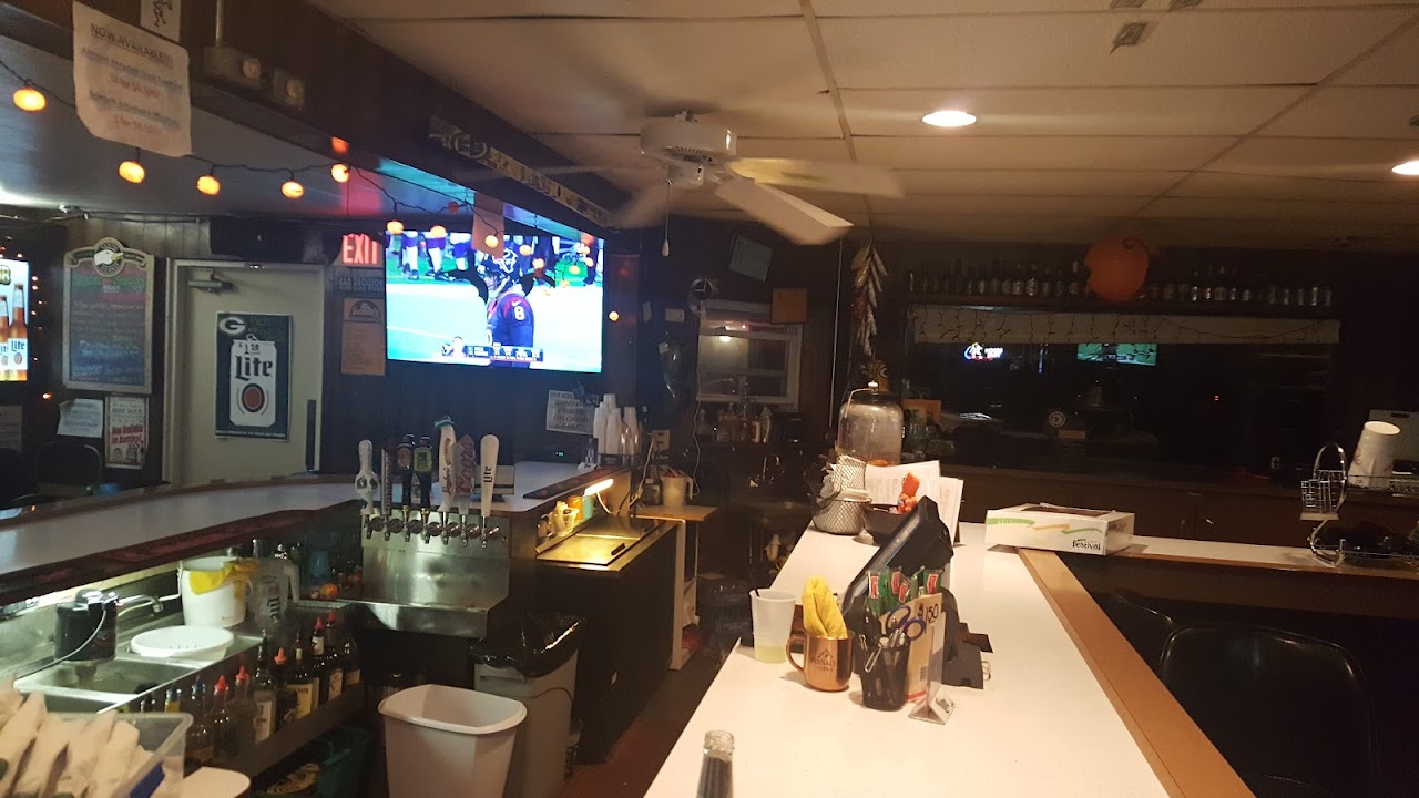 Golden Lake Pub
