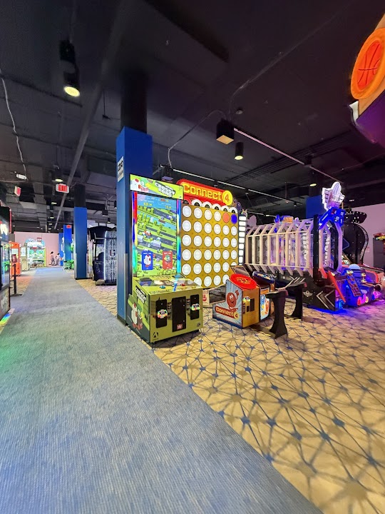 Round1 Bowling & Arcade - Greendale