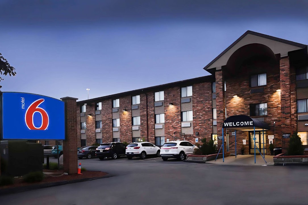 Motel 6 Milwaukee, WI - Glendale